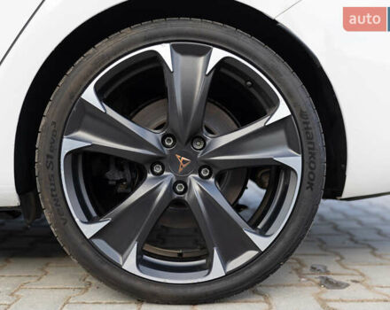 Белый Cupra Leon, объемом двигателя 1.4 л и пробегом 101 тыс. км за 26607 $, фото 12 на Automoto.ua
