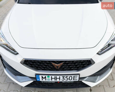 Белый Cupra Leon, объемом двигателя 1.4 л и пробегом 101 тыс. км за 26607 $, фото 33 на Automoto.ua