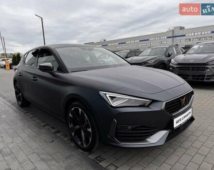 Серый Cupra Leon, объемом двигателя 1.98 л и пробегом 2 тыс. км за 41142 $, фото 5 на Automoto.ua
