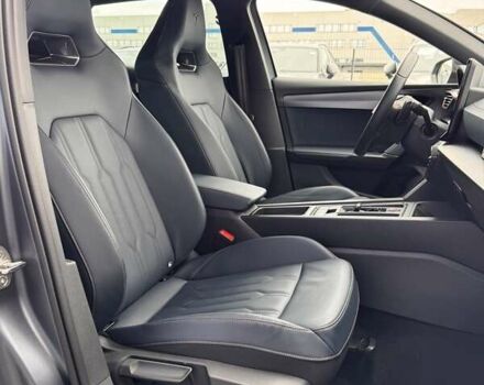 Серый Cupra Leon, объемом двигателя 1.98 л и пробегом 2 тыс. км за 41142 $, фото 42 на Automoto.ua