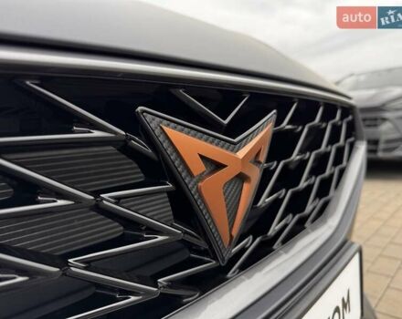Серый Cupra Leon, объемом двигателя 1.98 л и пробегом 2 тыс. км за 41142 $, фото 9 на Automoto.ua