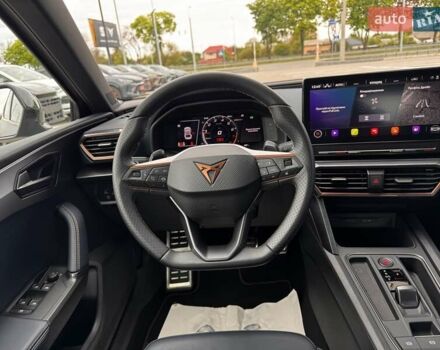 Серый Cupra Leon, объемом двигателя 1.98 л и пробегом 2 тыс. км за 41142 $, фото 48 на Automoto.ua