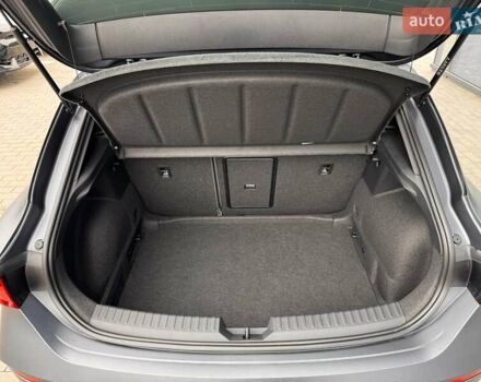 Серый Cupra Leon, объемом двигателя 1.98 л и пробегом 2 тыс. км за 41142 $, фото 36 на Automoto.ua