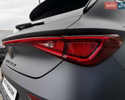 Серый Cupra Leon, объемом двигателя 1.98 л и пробегом 2 тыс. км за 41142 $, фото 24 на Automoto.ua