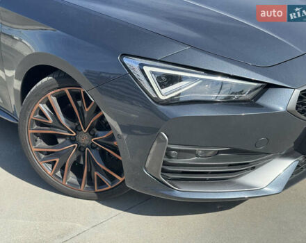 Сірий Cupra Leon, об'ємом двигуна 1.98 л та пробігом 22 тис. км за 41999 $, фото 4 на Automoto.ua