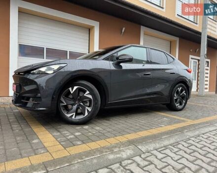 Серый Cupra Tavascan, объемом двигателя 0 л и пробегом 10 тыс. км за 39900 $, фото 4 на Automoto.ua