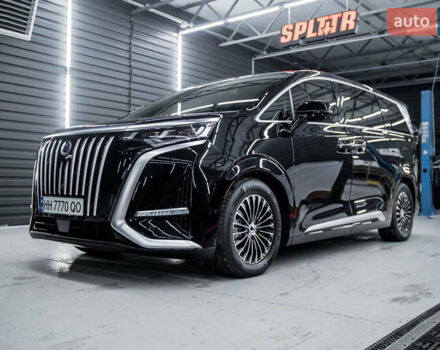Чорний Denza D9, об'ємом двигуна 0 л та пробігом 1 тис. км за 70000 $, фото 1 на Automoto.ua
