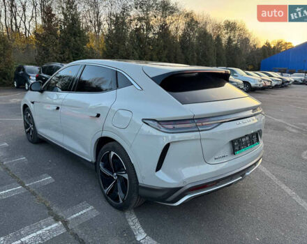 Белый Denza N7, объемом двигателя 0 л и пробегом 1 тыс. км за 37300 $, фото 4 на Automoto.ua