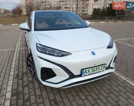 Белый Denza N7, объемом двигателя 0 л и пробегом 1 тыс. км за 43000 $, фото 5 на Automoto.ua