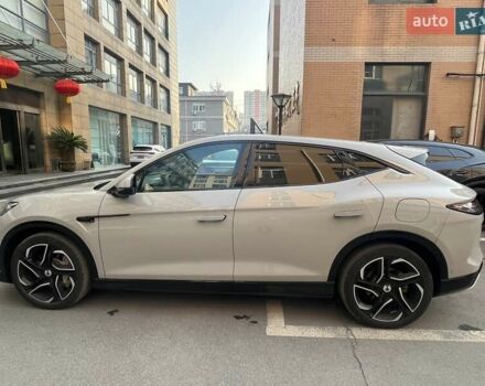 Бежевый Denza N7, объемом двигателя 0 л и пробегом 9 тыс. км за 32900 $, фото 2 на Automoto.ua