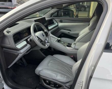 Серый Denza N7, объемом двигателя 0 л и пробегом 24 тыс. км за 35999 $, фото 7 на Automoto.ua