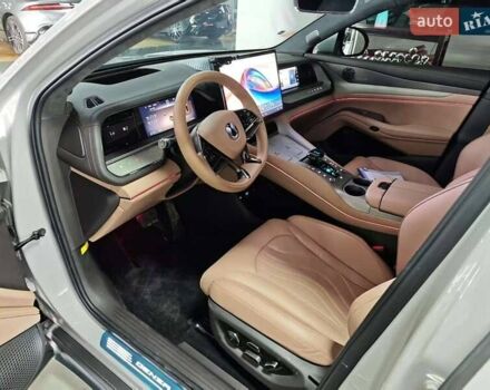 Серый Denza N7, объемом двигателя 0 л и пробегом 10 тыс. км за 36999 $, фото 4 на Automoto.ua