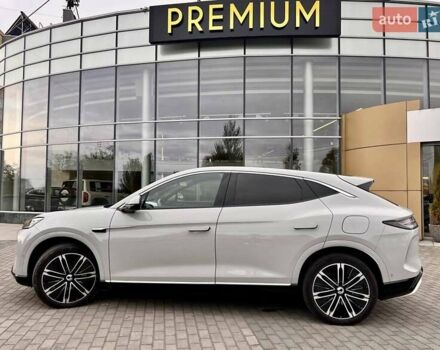 Серый Denza N7, объемом двигателя 0 л и пробегом 1 тыс. км за 45500 $, фото 4 на Automoto.ua