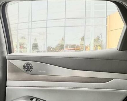 Серый Denza N7, объемом двигателя 0 л и пробегом 1 тыс. км за 45500 $, фото 16 на Automoto.ua