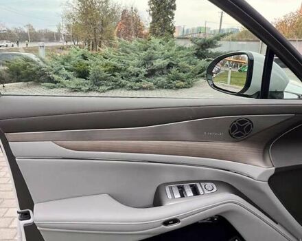 Серый Denza N7, объемом двигателя 0 л и пробегом 1 тыс. км за 45500 $, фото 8 на Automoto.ua