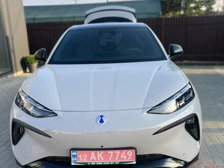 Серый Denza N7, объемом двигателя 0 л и пробегом 17 тыс. км за 38700 $, фото 1 на Automoto.ua