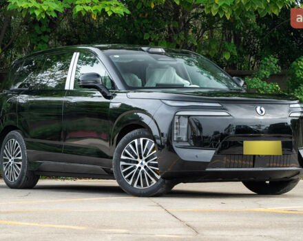 Denza N8L, объемом двигателя 2 л и пробегом 0 тыс. км за 62900 $, фото 2 на Automoto.ua