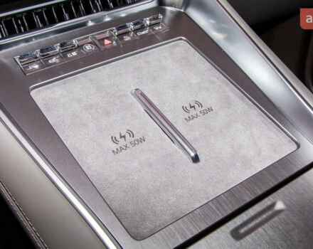 Denza N9, об'ємом двигуна 2 л та пробігом 0 тис. км за 76850 $, фото 24 на Automoto.ua