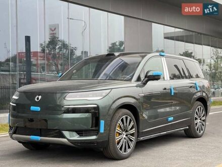 Denza N9 2025 в Одессе на Automoto.ua Зеленый Denza N9, объемом двигателя 2 л и пробегом 1 тыс. км за 82000 $, фото 1 на Automoto.ua