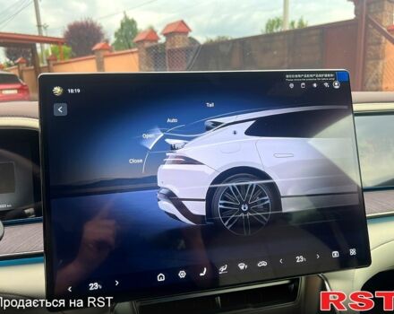 Белый Denza Z9, объемом двигателя 0 л и пробегом 12 тыс. км за 58000 $, фото 10 на Automoto.ua