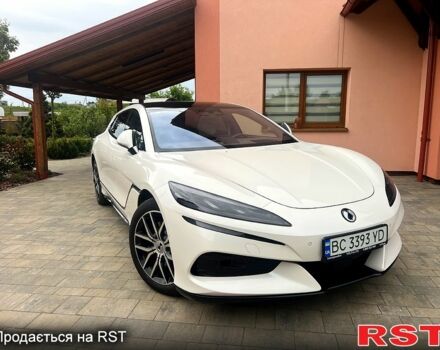 Белый Denza Z9, объемом двигателя 0 л и пробегом 12 тыс. км за 58000 $, фото 2 на Automoto.ua