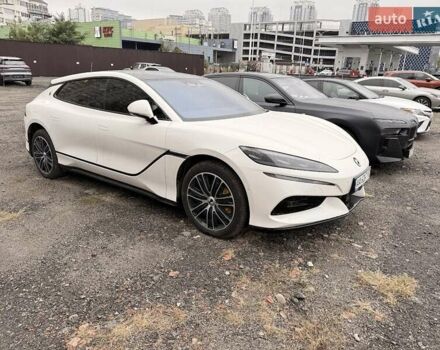 Белый Denza Z9 GT, объемом двигателя 0 л и пробегом 11 тыс. км за 63000 $, фото 4 на Automoto.ua