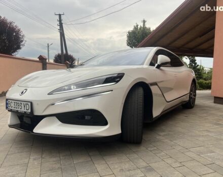 Белый Denza Z9 GT, объемом двигателя 0 л и пробегом 10 тыс. км за 58000 $, фото 1 на Automoto.ua