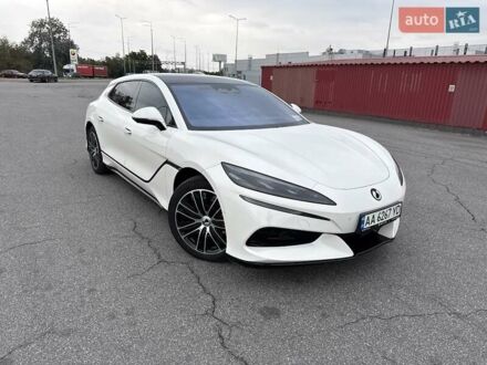 Білий Denza Z9 GT, об'ємом двигуна 0 л та пробігом 11 тис. км за 63000 $, фото 1 на Automoto.ua