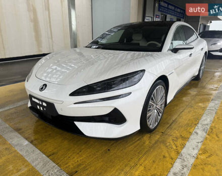 Бежевый Denza Z9 GT, объемом двигателя 2 л и пробегом 2 тыс. км за 56500 $, фото 1 на Automoto.ua