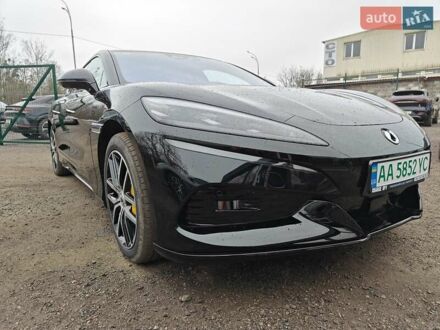 Denza Z9 GT 2024 в Киеве на Automoto.ua Черный Denza Z9 GT, объемом двигателя 0 л и пробегом 1 тыс. км за 56600 $, фото 1 на Automoto.ua