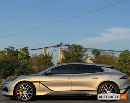 Серый Denza Z9 GT, объемом двигателя 0 л и пробегом 1 тыс. км за 53500 $, фото 5 на Automoto.ua