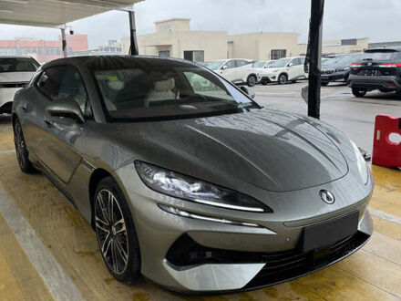 Зеленый Denza Z9 GT, объемом двигателя 0 л и пробегом 3 тыс. км за 55500 $, фото 1 на Automoto.ua