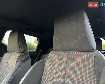 Белый DS 3 Crossback, объемом двигателя 0 л и пробегом 37 тыс. км за 19500 $, фото 10 на Automoto.ua