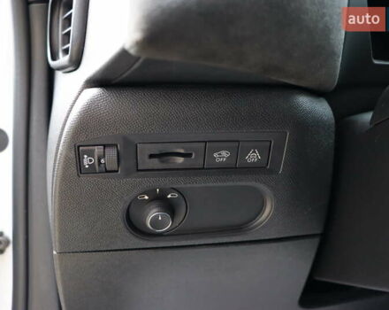 Білий DS 3 Crossback, об'ємом двигуна 0 л та пробігом 39 тис. км за 18900 $, фото 12 на Automoto.ua