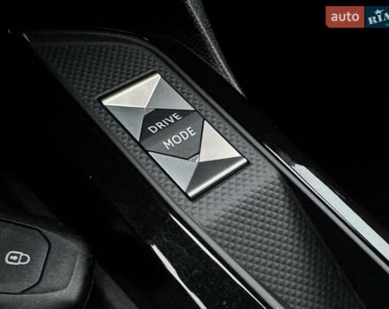 Білий DS 3 Crossback, об'ємом двигуна 0 л та пробігом 71 тис. км за 14900 $, фото 93 на Automoto.ua