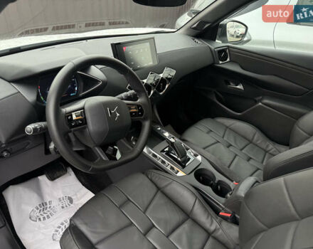 Белый DS 3 Crossback, объемом двигателя 0 л и пробегом 76 тыс. км за 16200 $, фото 28 на Automoto.ua