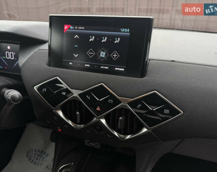 Белый DS 3 Crossback, объемом двигателя 0 л и пробегом 76 тыс. км за 16200 $, фото 26 на Automoto.ua