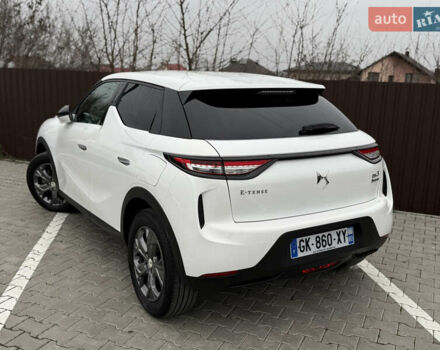 Белый DS 3 Crossback, объемом двигателя 0 л и пробегом 76 тыс. км за 16200 $, фото 10 на Automoto.ua