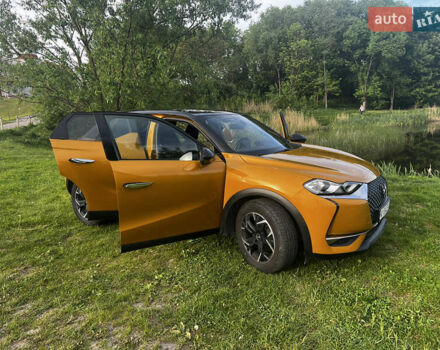 Желтый DS 3 Crossback, объемом двигателя 1.2 л и пробегом 34 тыс. км за 18500 $, фото 3 на Automoto.ua