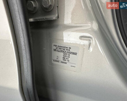 Серый DS 3 Crossback, объемом двигателя 0 л и пробегом 101 тыс. км за 17300 $, фото 70 на Automoto.ua