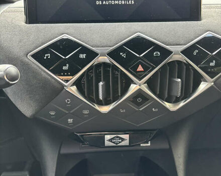 Серый DS 3 Crossback, объемом двигателя 1.2 л и пробегом 50 тыс. км за 18900 $, фото 7 на Automoto.ua