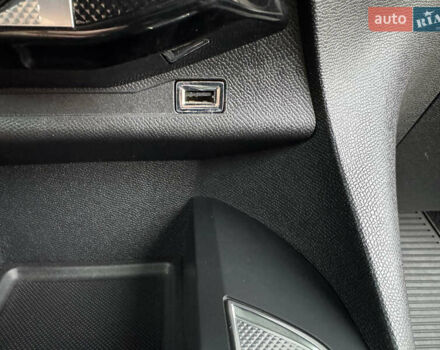 Серый DS 3 Crossback, объемом двигателя 0 л и пробегом 72 тыс. км за 14650 $, фото 19 на Automoto.ua