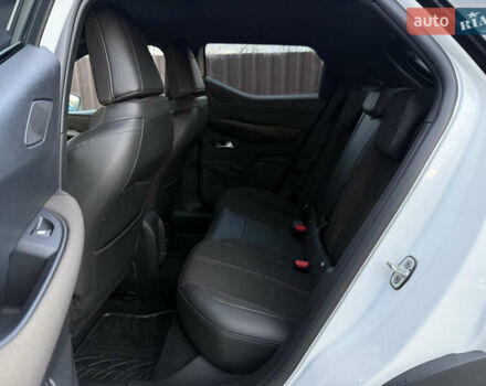 Белый DS 3 e-Tense, объемом двигателя 0 л и пробегом 54 тыс. км за 17200 $, фото 19 на Automoto.ua