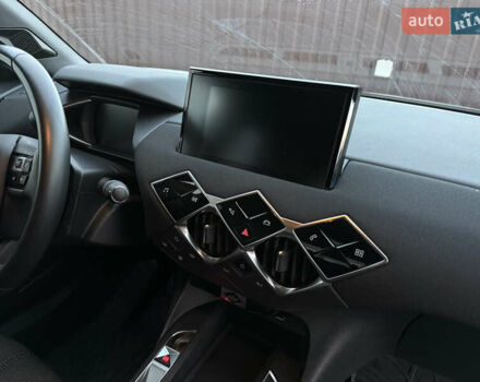 Белый DS 3 e-Tense, объемом двигателя 0 л и пробегом 54 тыс. км за 17200 $, фото 28 на Automoto.ua