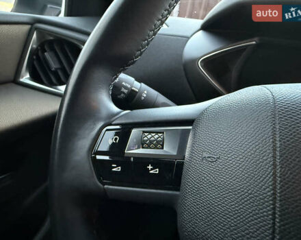 Белый DS 3 e-Tense, объемом двигателя 0 л и пробегом 54 тыс. км за 17200 $, фото 30 на Automoto.ua