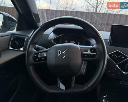 Белый DS 3 e-Tense, объемом двигателя 0 л и пробегом 54 тыс. км за 17200 $, фото 25 на Automoto.ua