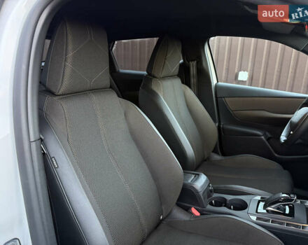 Белый DS 3 e-Tense, объемом двигателя 0 л и пробегом 54 тыс. км за 17200 $, фото 22 на Automoto.ua