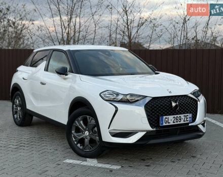 Белый DS 3 e-Tense, объемом двигателя 0 л и пробегом 54 тыс. км за 17200 $, фото 10 на Automoto.ua