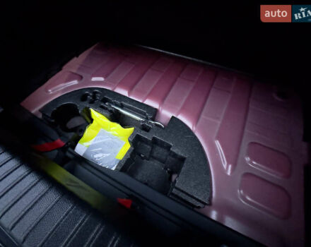 Красный DS 3 e-Tense, объемом двигателя 0 л и пробегом 25 тыс. км за 16900 $, фото 32 на Automoto.ua