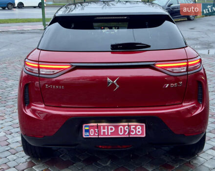 Красный DS 3 e-Tense, объемом двигателя 0 л и пробегом 25 тыс. км за 16900 $, фото 9 на Automoto.ua